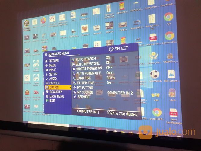 Proyektor Hitachi CP-X2520 Kondisi Apa Adanya Masih Nyala Cocok Untuk Kanibalan