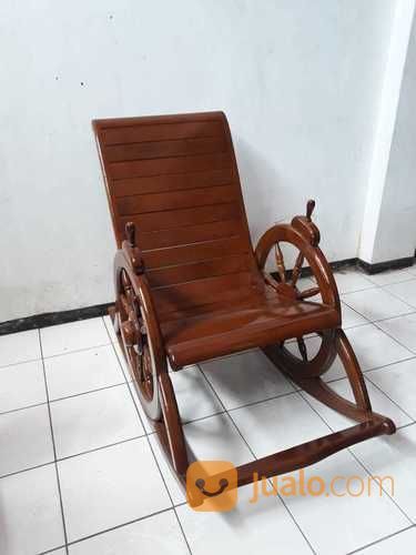 Kursi Goyang Roda Delman71