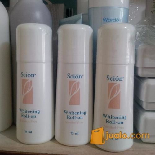 Deodorant SCION WHITENING ROLL ON - pekanbaru