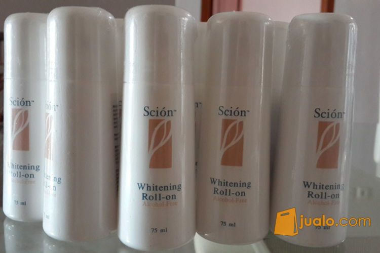 Deodorant SCION WHITENING ROLL ON - pekanbaru