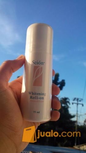 Deodorant SCION WHITENING ROLL ON - pekanbaru