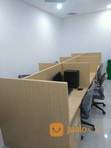 Partisi Meja Kantor Bahan Hpl