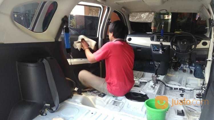 Salon Dan Poles Mobil Panggilan Blitar