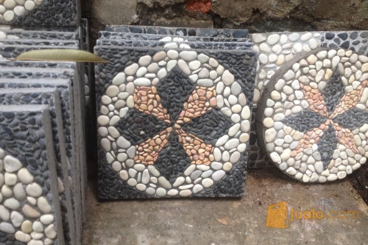 Steping / Pijakan Kaki Untuk Taman