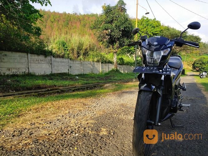 Suzuki Satria Fu 150 Black Predator