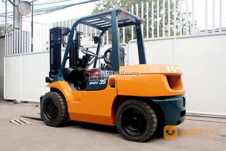 Forklift Terbaik Toyota 7FD35 Kapasitas 3.5 Ton