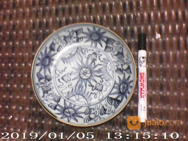 Piring Keramik China Antik