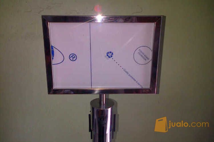 Signage Poster Ukuran A4 Model Landscape (Frame Display Tiang Antrian)