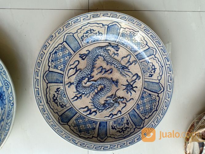 Piring Antik Bersejarah Kuno Keramik Cina