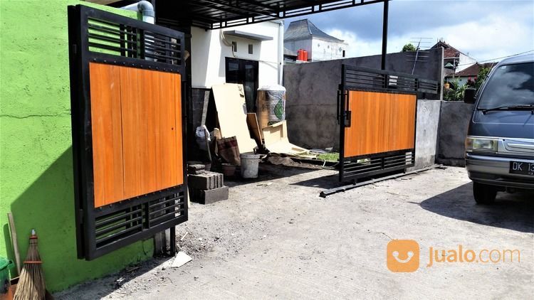 Pintu Pagar Kayu Frame Besi Hollow Galvanis