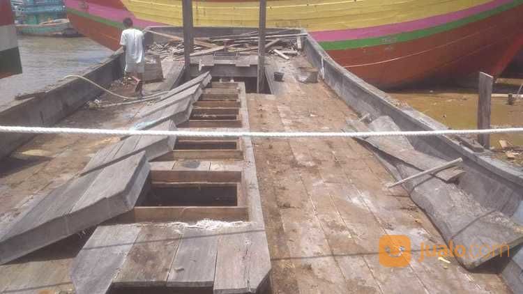 KAPAL KAYU KOTA BATANG