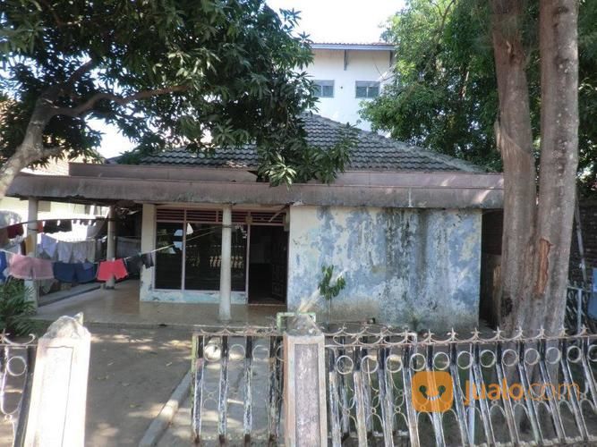 Rumah Masuk Mobil Tanah Luas Bonus Gedung Walet