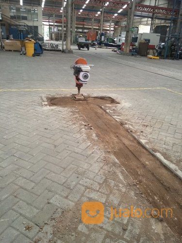 Sewa Trowel Cor ,Stamper Kuda ,Jack Hammer,Dll.