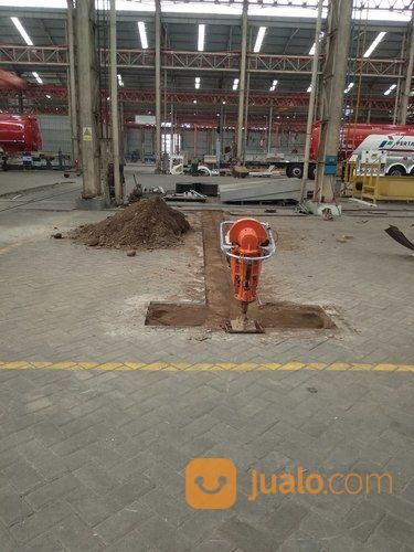 Sewa Trowel Cor ,Stamper Kuda ,Jack Hammer,Dll.