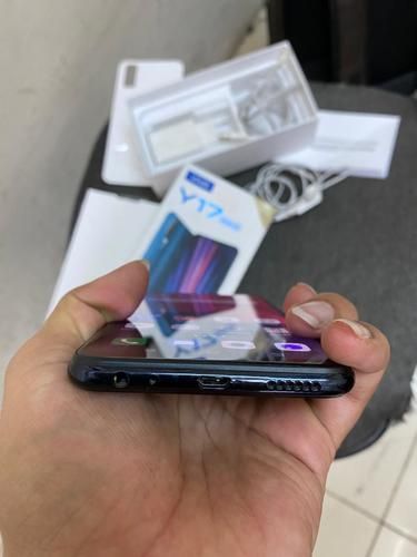 Vivo Y17 4/128GB Fullset