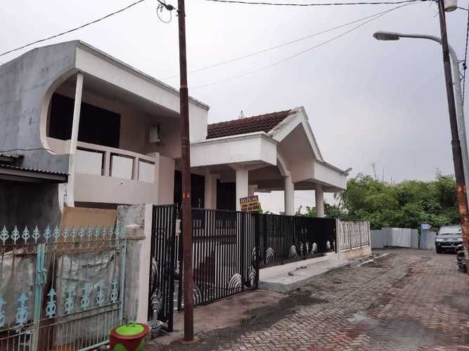 Rumah Di Pondok Manggala, Balas Klumprik, Wiyung.