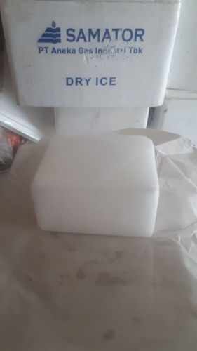 DRY ICE / ES KERING