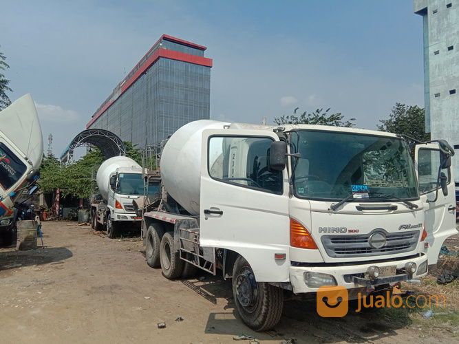 Truk Mixer 7 Kubik,Hino FM 260 Ti,Tronton