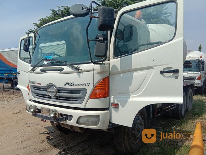 Truk Mixer 7 Kubik,Hino FM 260 Ti,Tronton