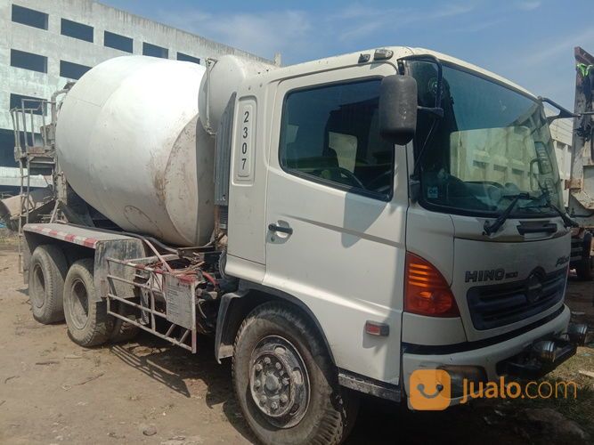 Truk Mixer 7 Kubik,Hino FM 260 Ti,Tronton