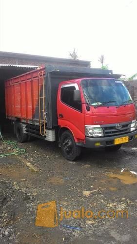 truk toyota dyna 130