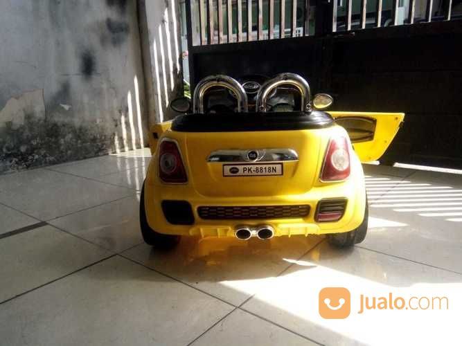 Servis Bisa Cek Langsung Di Tempat Mobil Aki Besar Remote Control