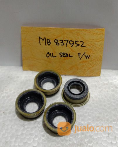 OIL SEAL F/W MB 837952 GENUINE MITSUBISHI