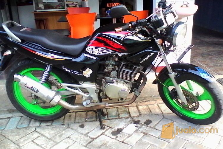 tossa jaguar 200 cc plat P bondowoso