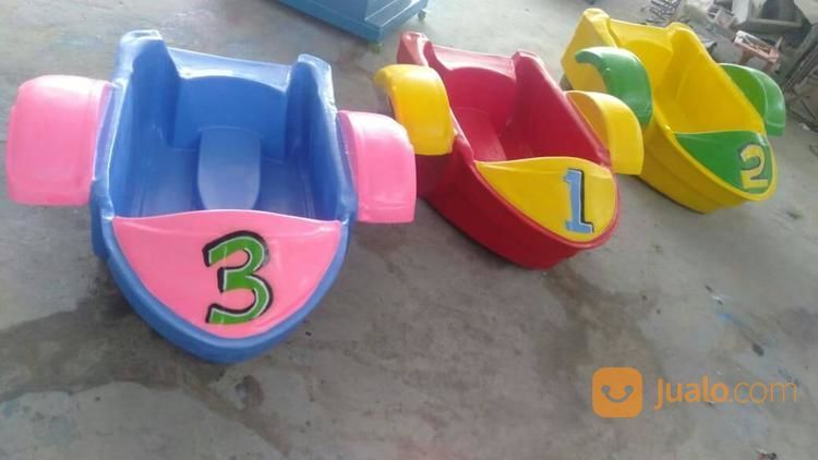 Mainan Air Hand Boat Perahu Kayuh Tangan
