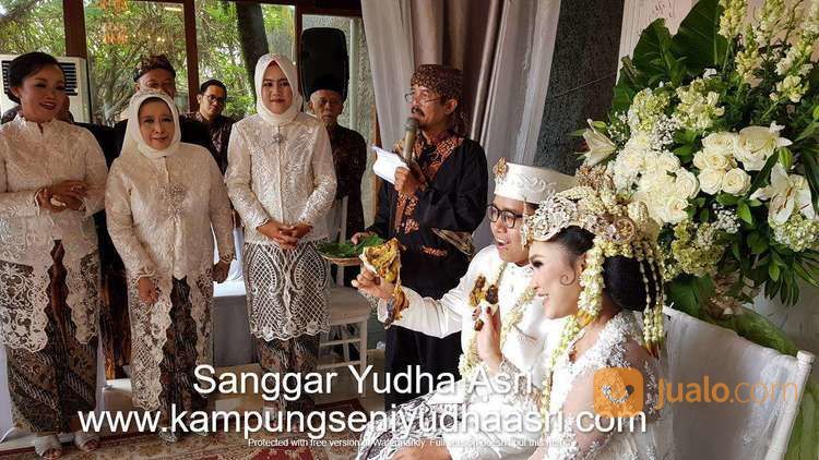 Sewa Lengser Dan Adat Sunda(Kecapi Suling, Degung, Merak)