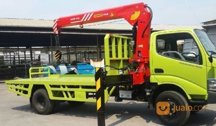 TRUK HINO CRANE 3 TON
