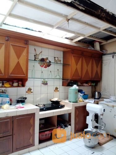 Rumah Taman Bromo Lippo Village Karawaci Tangerang