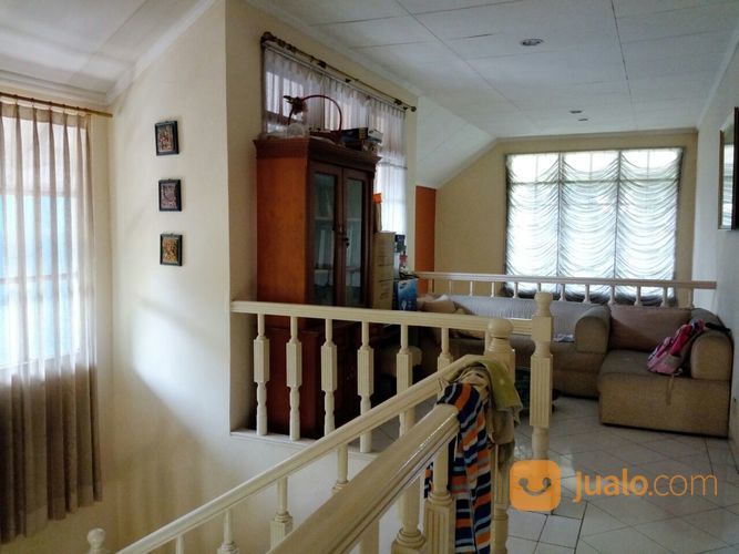 Rumah Taman Bromo Lippo Village Karawaci Tangerang