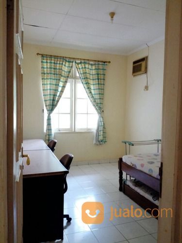 Rumah Taman Bromo Lippo Village Karawaci Tangerang