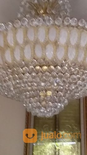 Jasa Cuci lampu kristal 085882578325