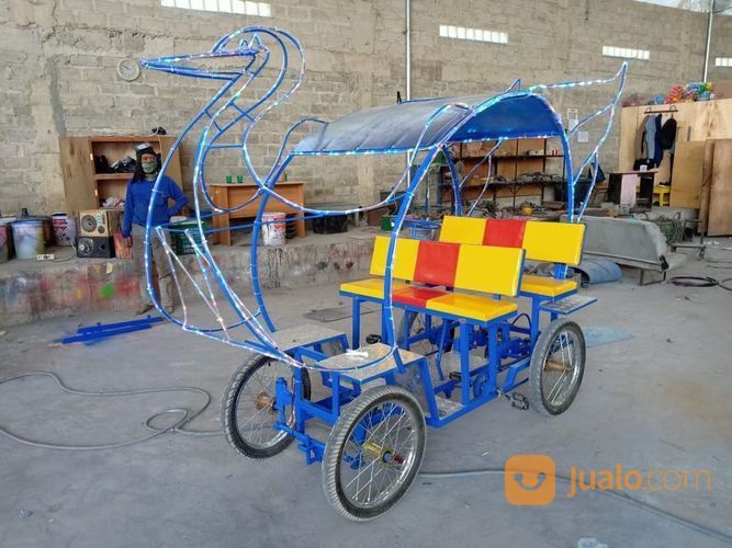 Becak Cinta Wahana Odong Odong Full Lampu LED Cantik