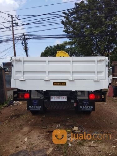 CRANE TRUCK HINO KAPASITAS 9 TON HYVA TH. 2018 PEMAKAIAN TERAWAT FAKTUR MILIK PRIBADI (BARANG JOSS)