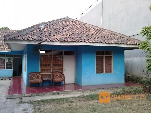 Rumah Tua Tak Jauh Dari Pasar Area Curug Tangerang