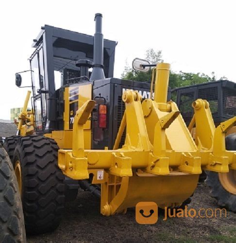 Alat Berat Motor Grader Komatsu GD705A-4 Tahun 2011