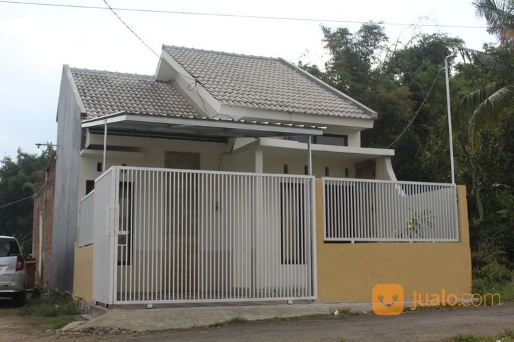 RUMAH KAMPUNG JEMBER SUASANA ASRI MURAH BANGUNAN BERKUALITAS