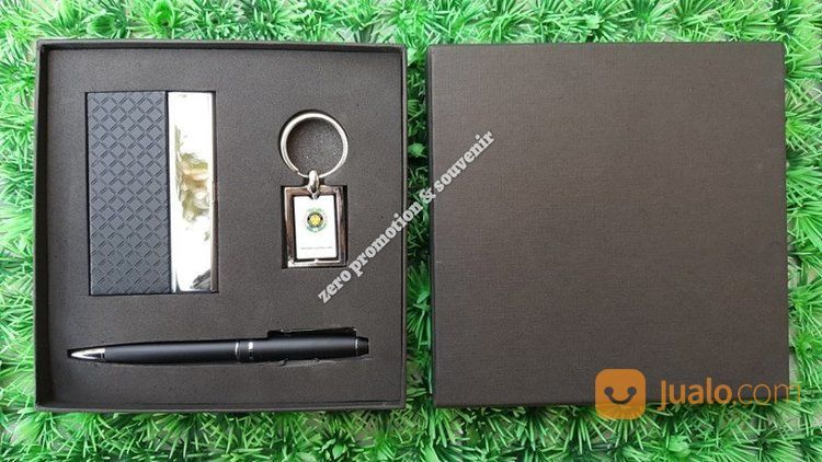 Souvenir 3 Item Di Dalam 1 Box