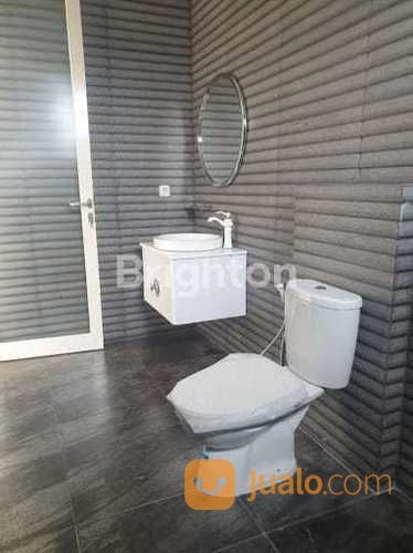 Rumah 2,5 Lantai Plus Rooftop Di Pakuwon City Taman Mutiara