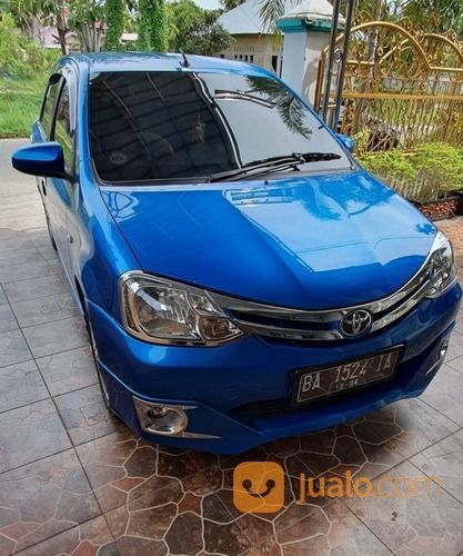 Toyota Etios Valco G MT 2014