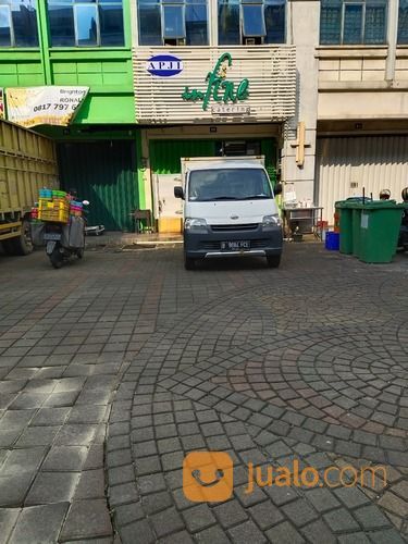 Sewa Grand Max Small Box Dan Blindvan