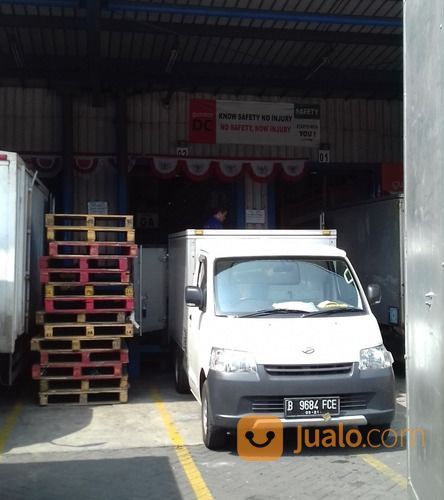 Sewa Grand Max Small Box Dan Blindvan