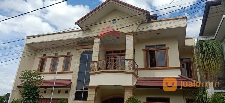 PRV Parahyangan Rumah Villa Gegerkalong, Rumah Cukup Mewah