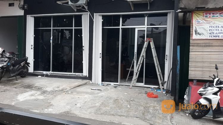 Partisi Penyekat Ruang Aluminium Indoor Out door
