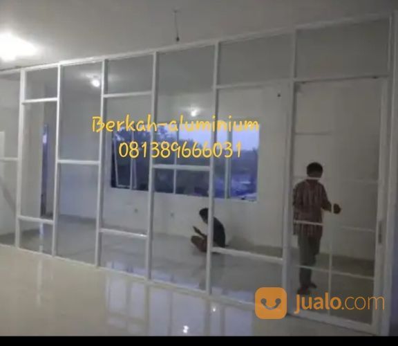 PARTISI ALUMINIUM DAN KACA