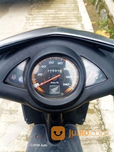 HONDA VARIO OLD 110 CW 2012 KARBU ORIGINAL TANGAN 1 LENGKAP PAJAK PANJANG ISTIMEWA