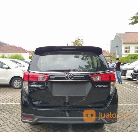 Toyota KIJANG INNOVA VENTURER 2.4 DIESEL MANUAL
